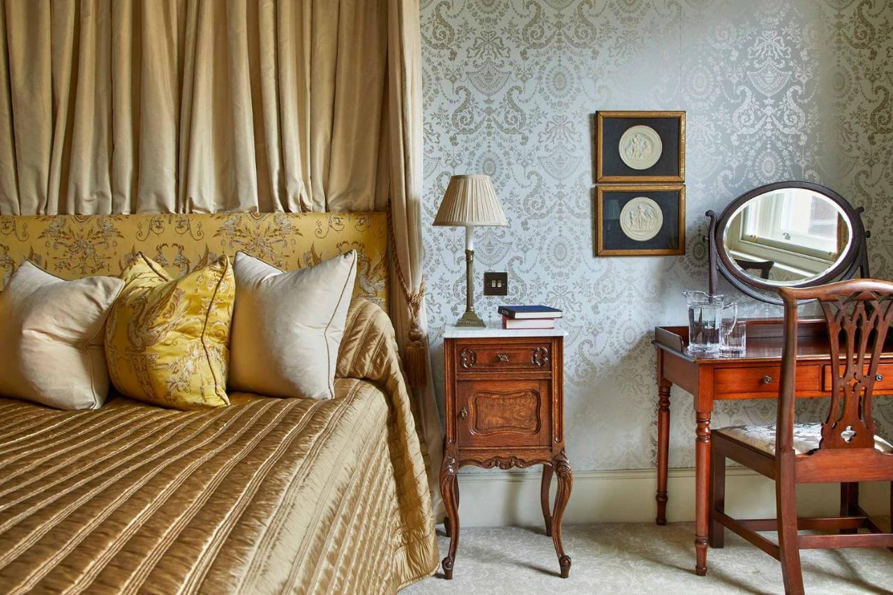 House - Private Member's Club 5* London
