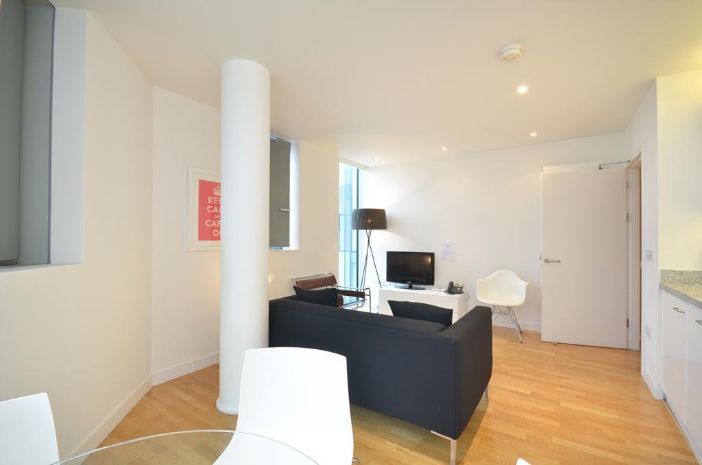 Apartment Sky London