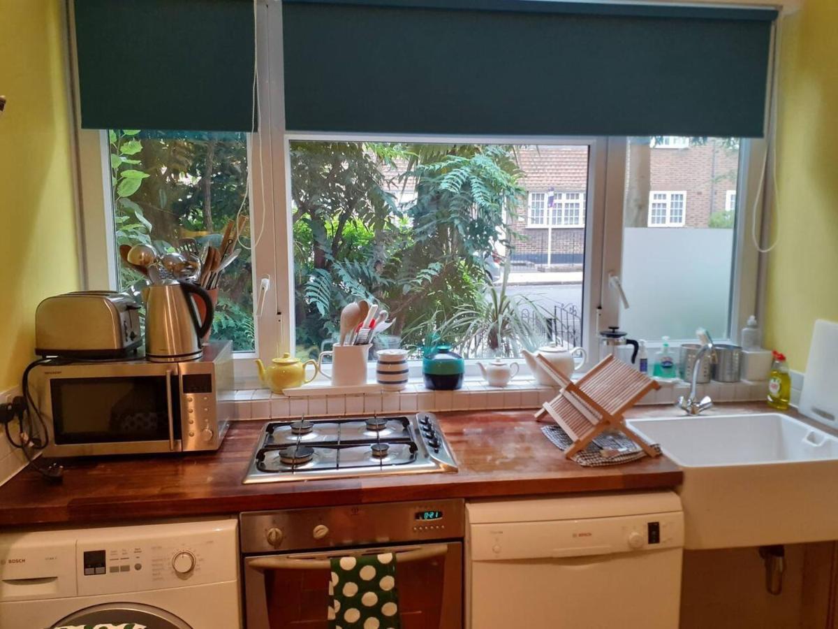 3 Bed With Garden In Zone One Se1 Apartment *