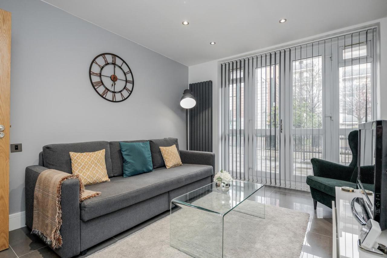 Luxury Chic Near Canary Wharf, Excel, O2 & Stratford London