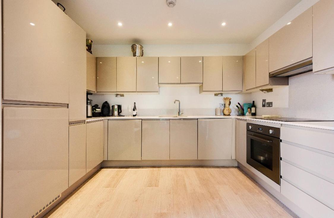 Lovely 2 Bed 15mins From Bond St * London