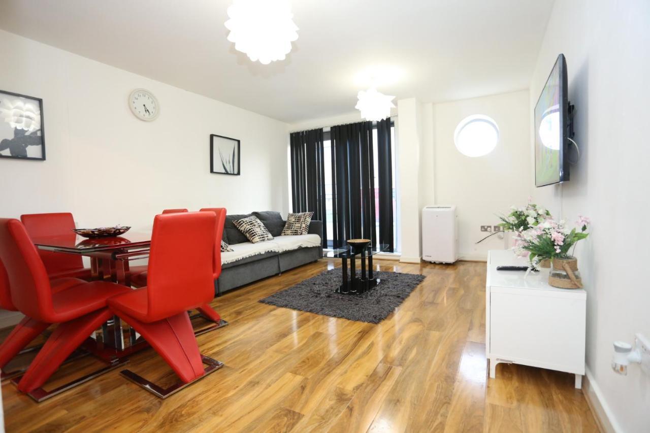 Bridge House Apartment London