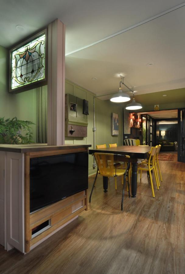 Woodland Yard Apartment London