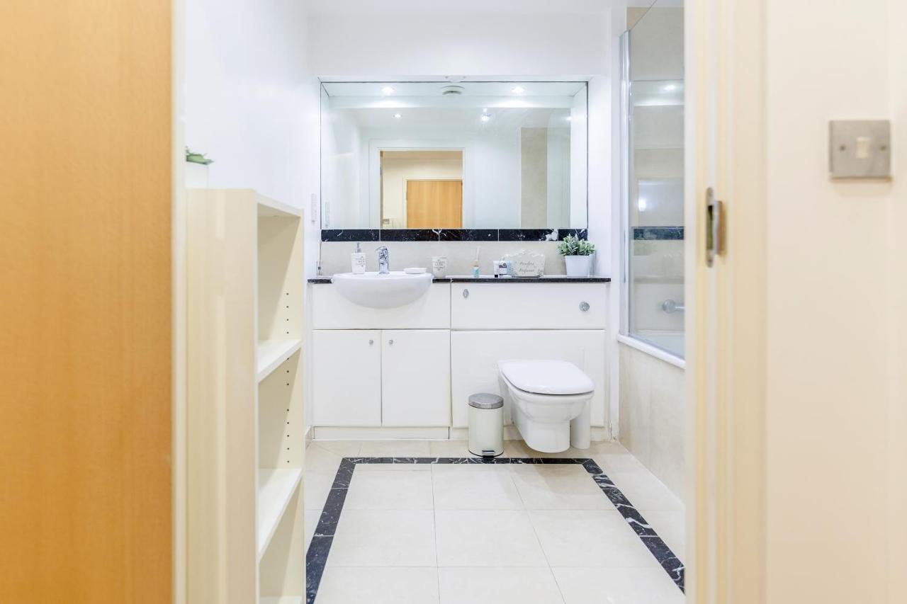 Apartment Larger Groups-london Excel -o2-canarywharf