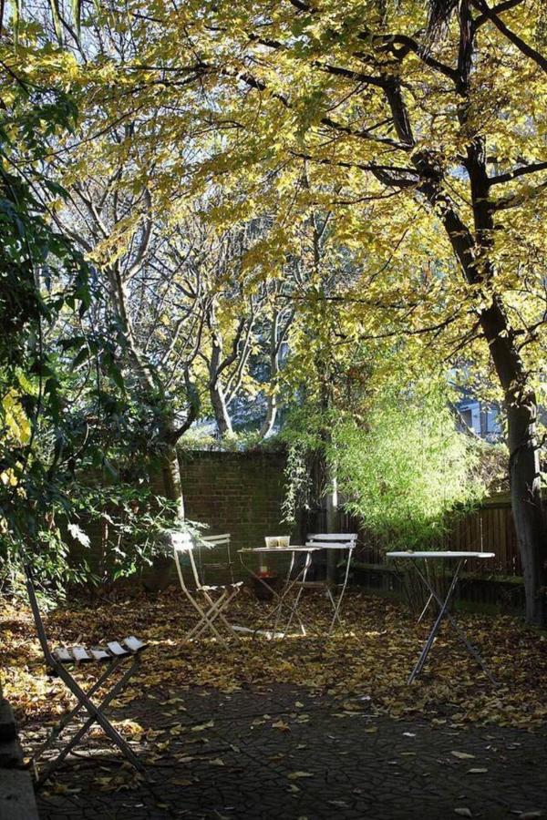 3 Bed With Garden In Zone One Se1 Apartment London