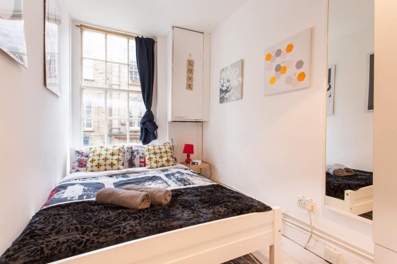 Apartment 2 Bedroom Roof Terrace With Sauna Jakuzzi And Outdoor Cinema London