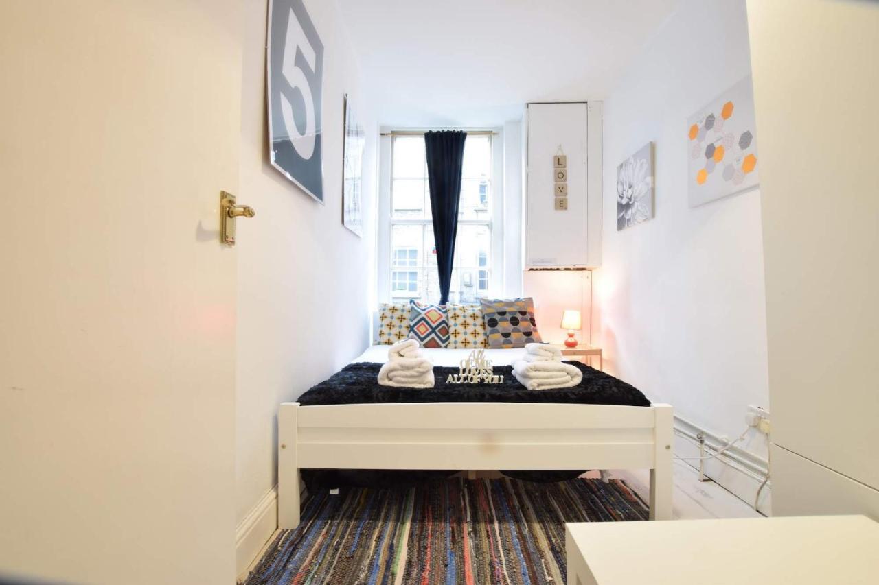 2 Bedroom Roof Terrace With Sauna Jakuzzi And Outdoor Cinema
