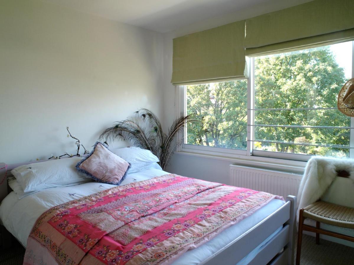 Stunning 5 Bed House With Private Garden Holiday home