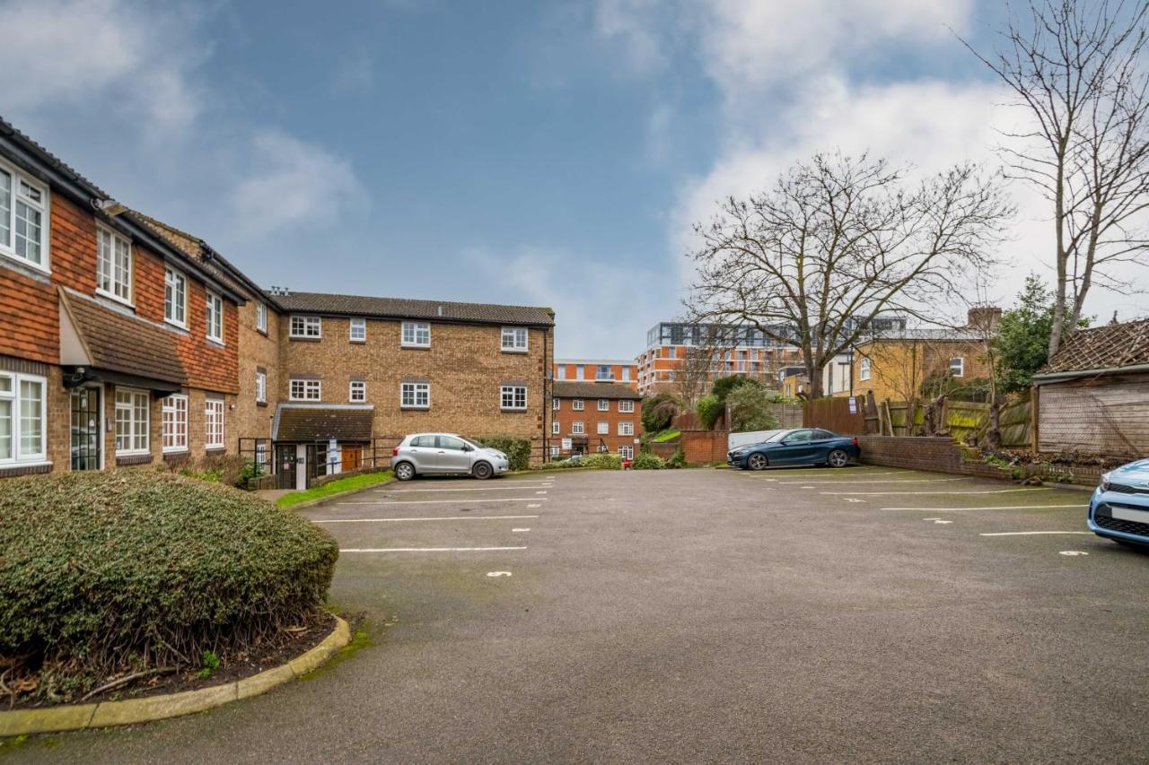 Exclusive In Acton By Underthedoormat * London