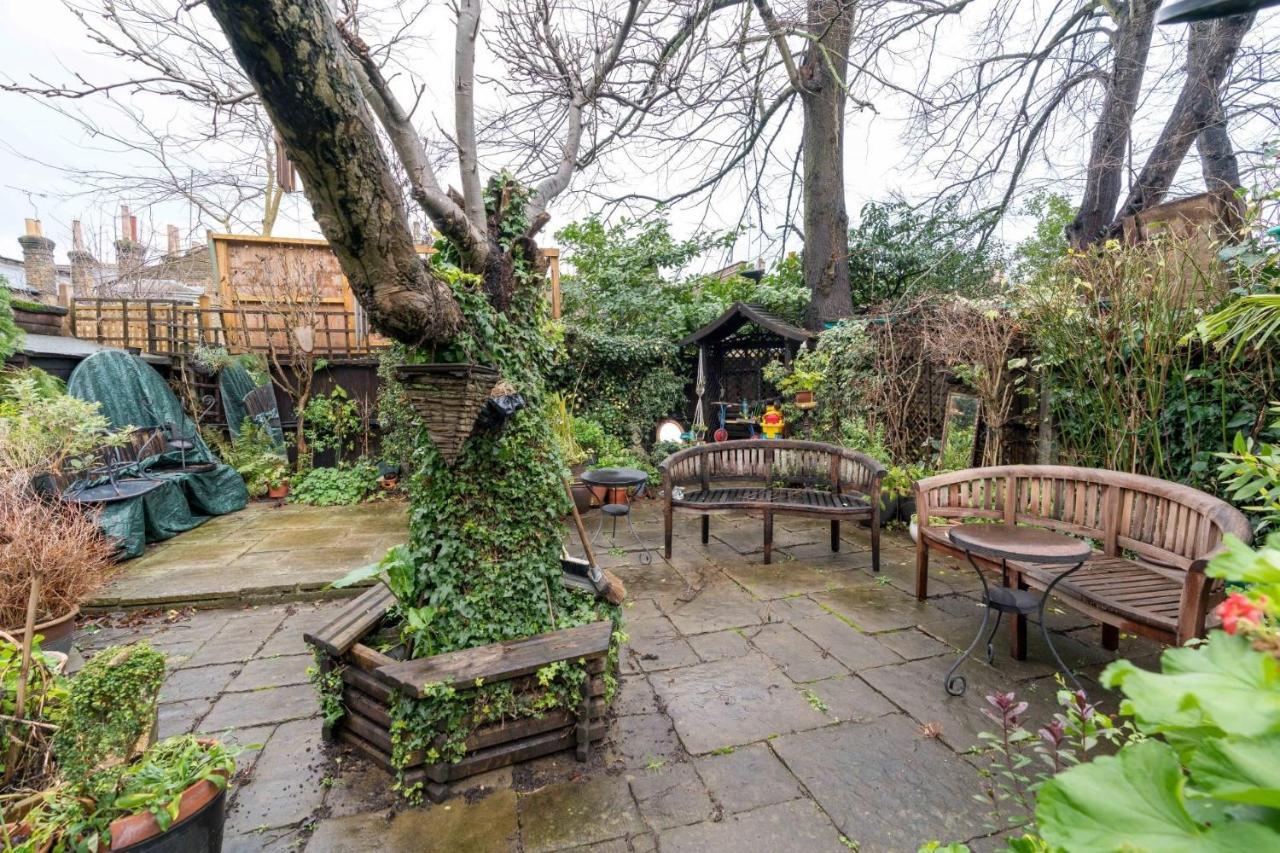 New Stylish 1 Bedroom Flat With Garden Apartment London