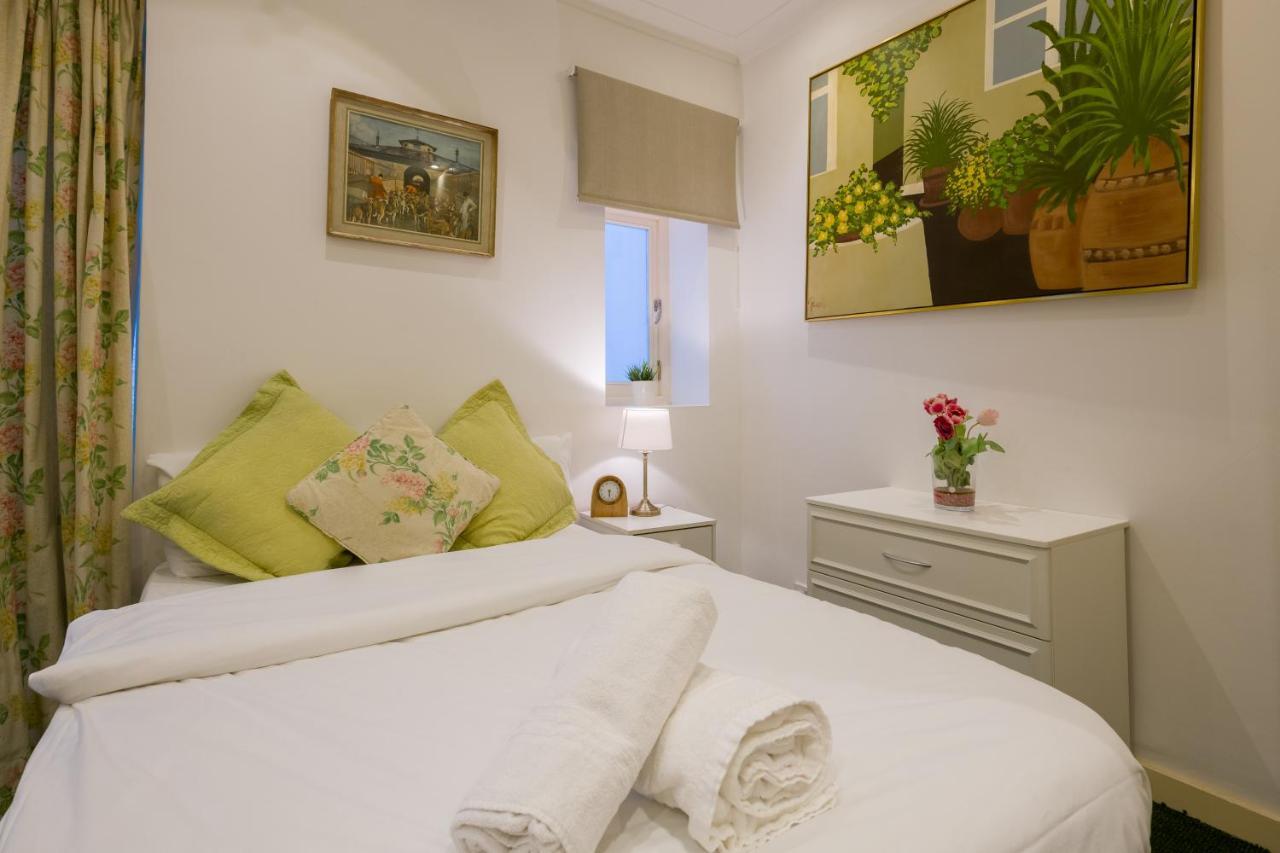 Apartment Hyde Park Serviced London