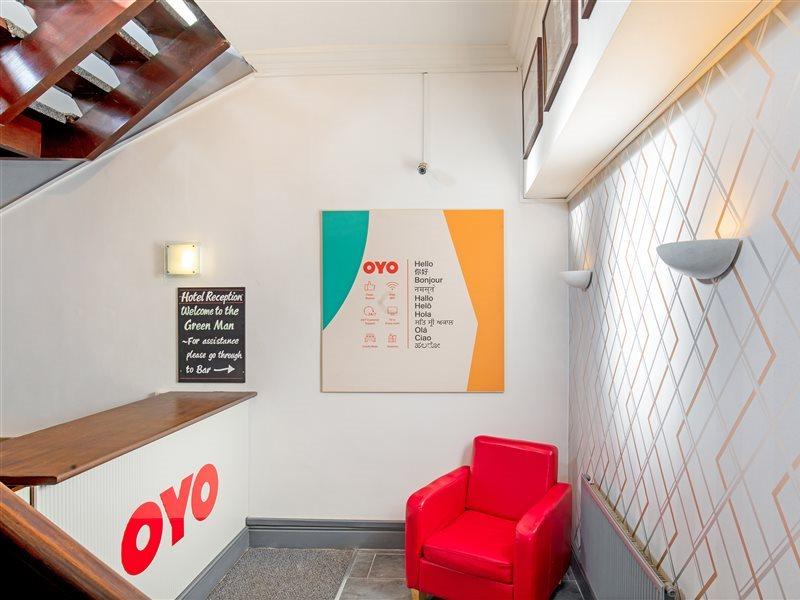 Oyo The Man Pub And Hotel 3*