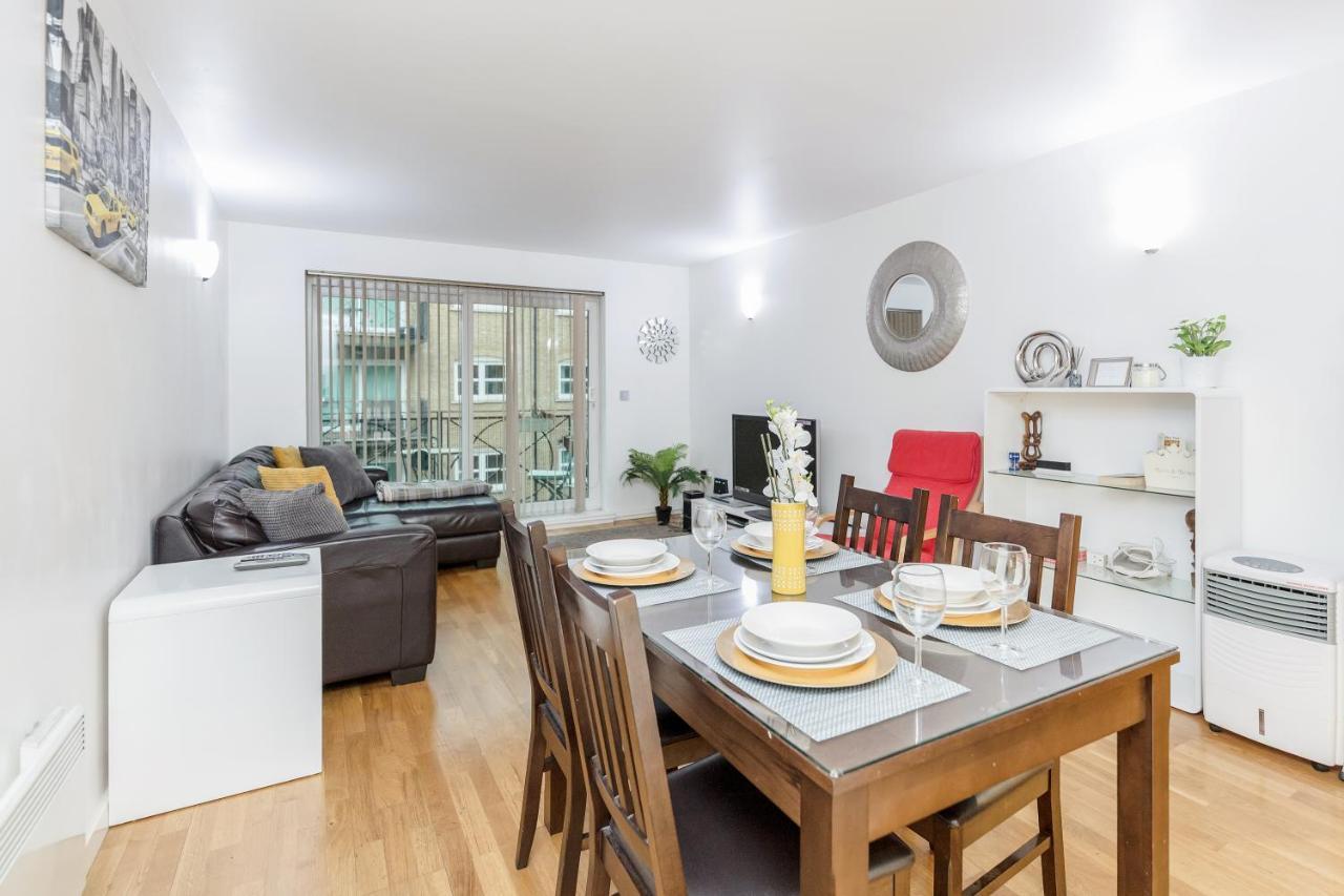 Apartment Larger Groups-london Excel -o2-canarywharf London