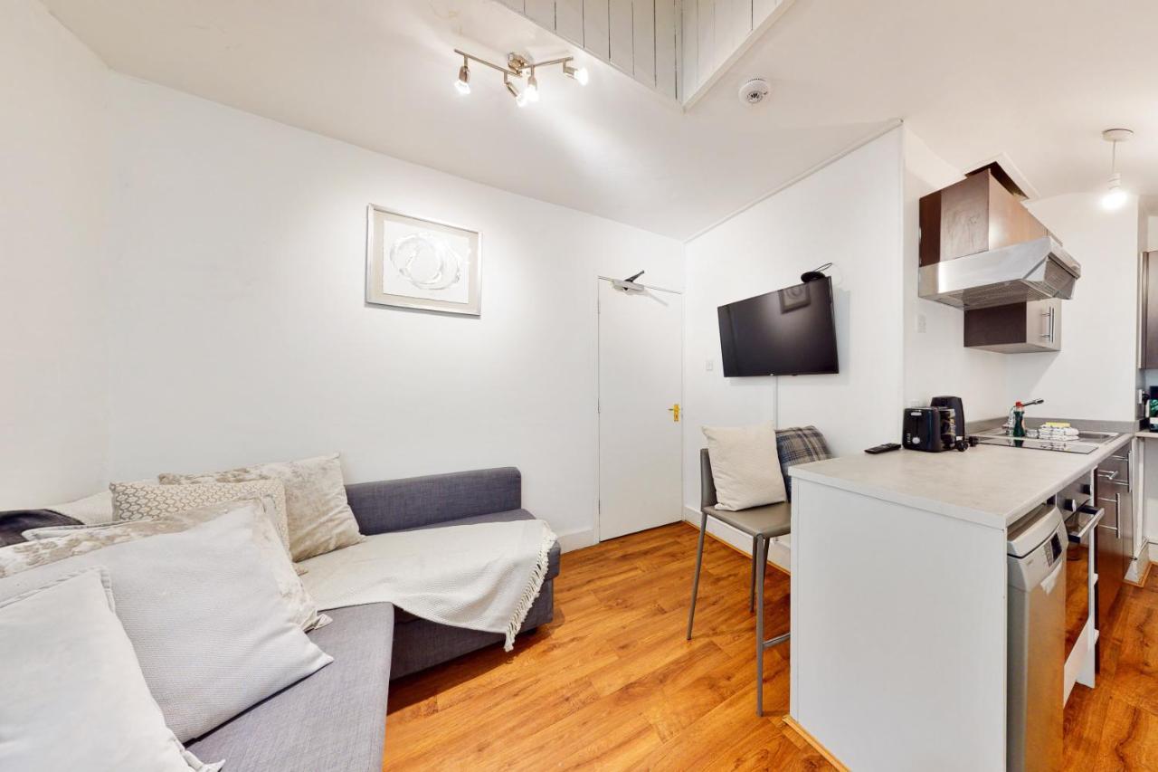 Park Lane Jermyn Street Apartment London