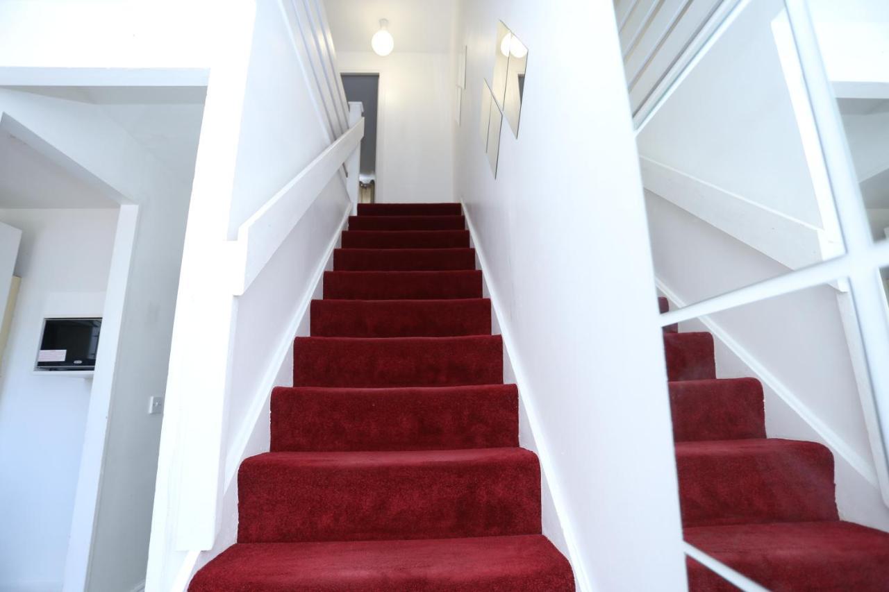 Holiday home Beautiful 3 Beds House West Thamesmead London