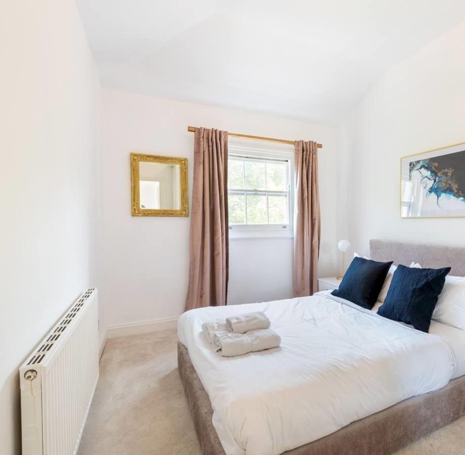 Apartment Westbourne London