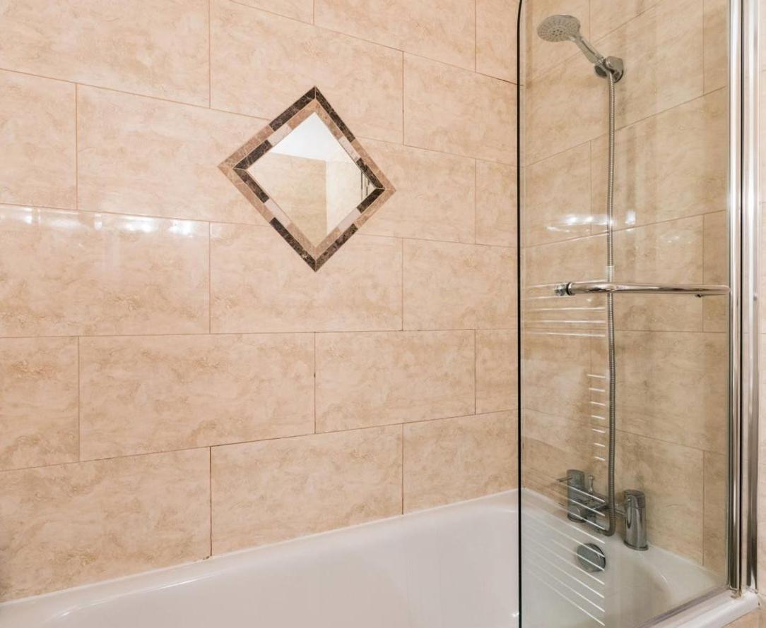 Westbourne Apartment