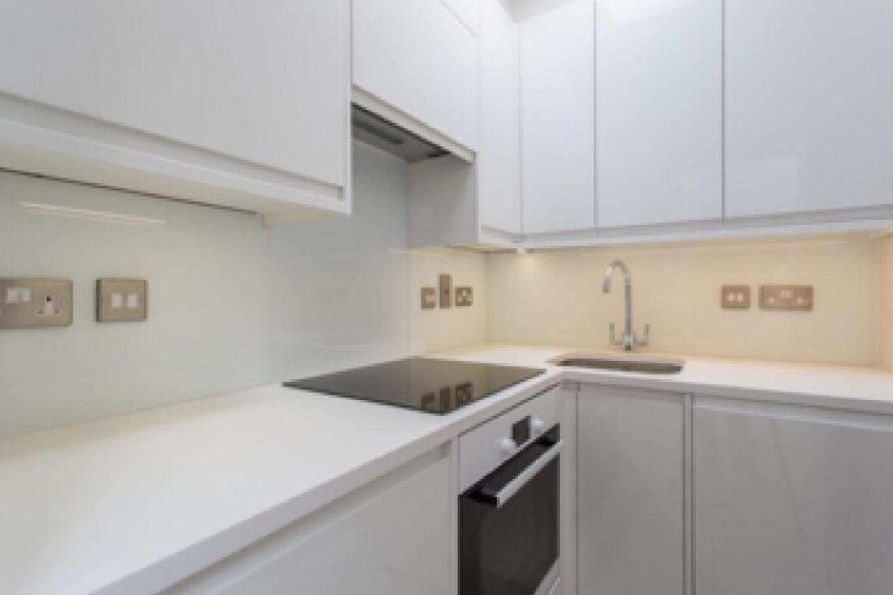 Apartment Luxury Mayfair 2 Bedroom *