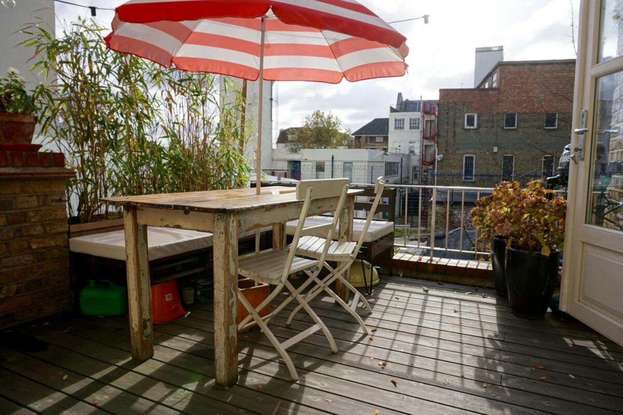Apartment Beautiful Canalside 1-bedroom Flat With Terrace London