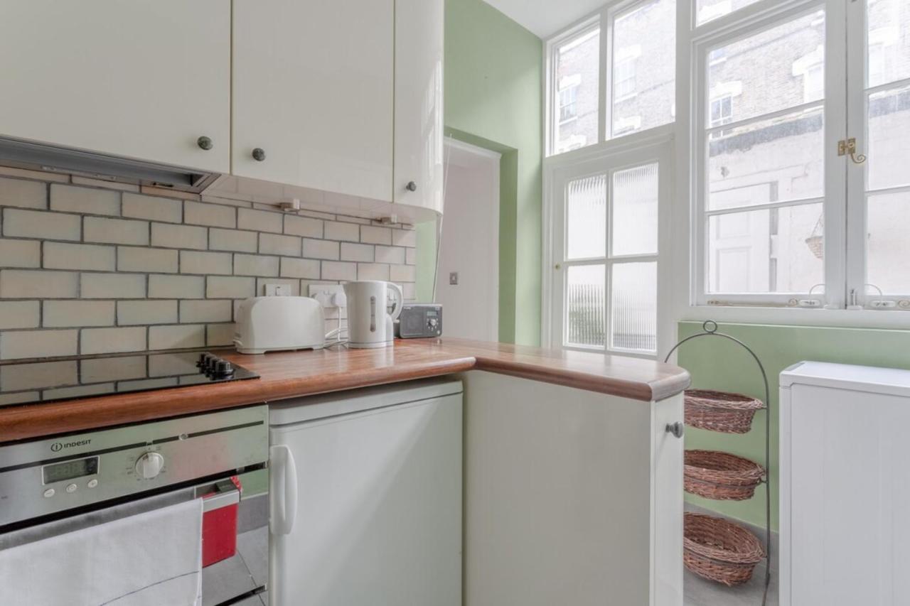 Modern 2 Bedroom Flat In