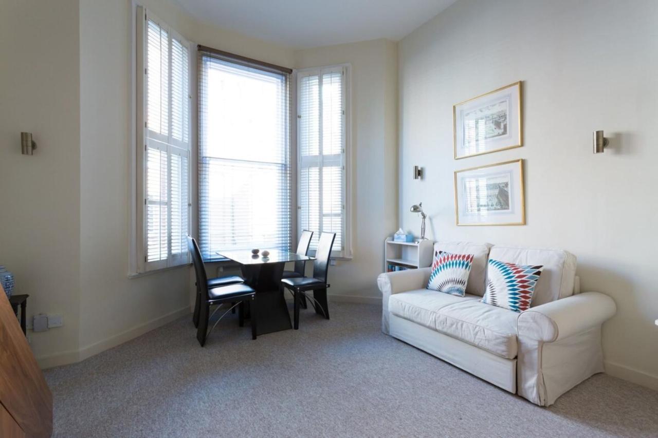 Modern 1 Bed Flat In Knightsbridge