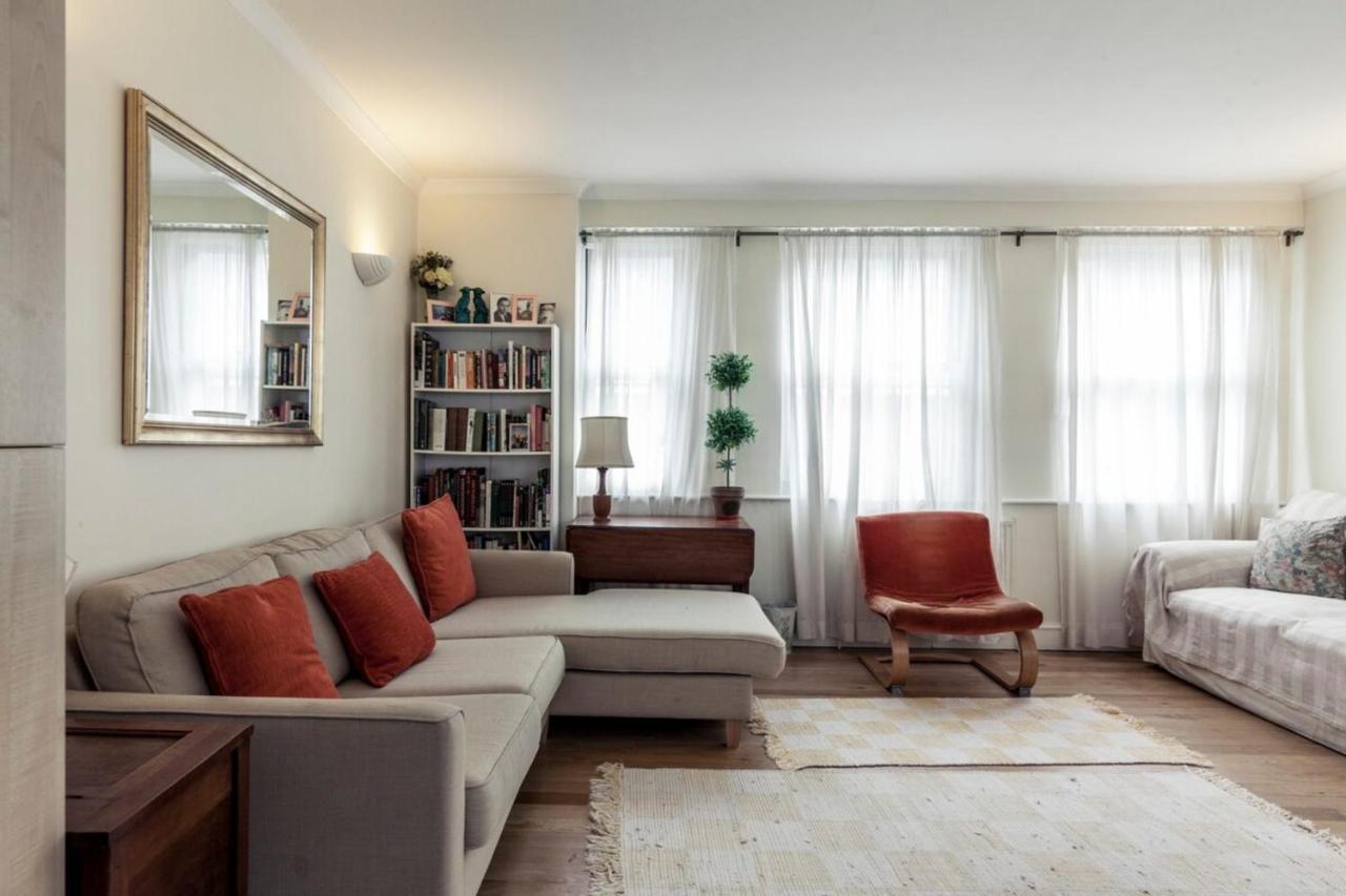 Bright 2 Bedroom Flat In London