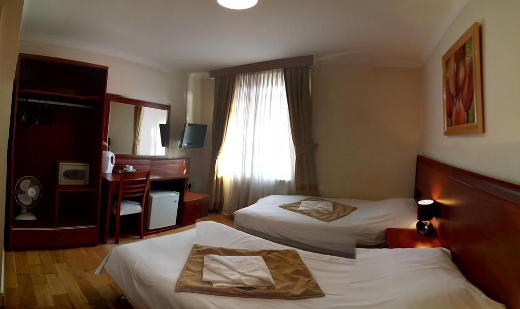 Corner House 3* London