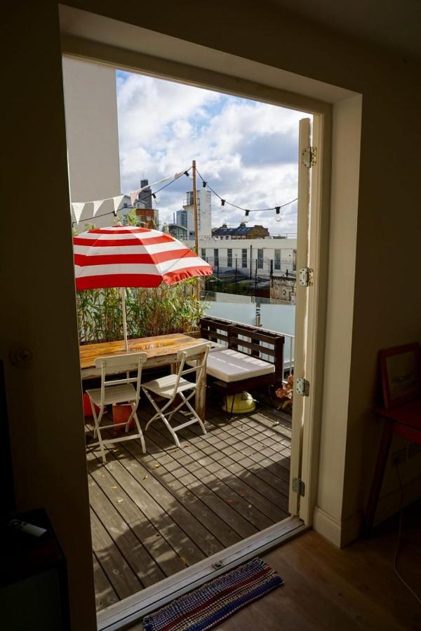 Apartment Beautiful Canalside 1-bedroom Flat With Terrace London
