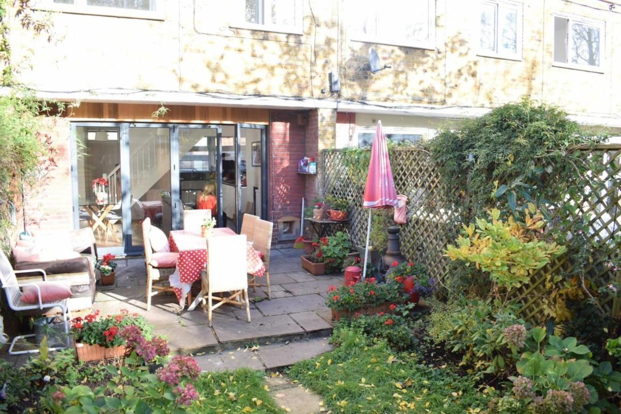 Modern 3 Bedroom In Brixton Apartment London
