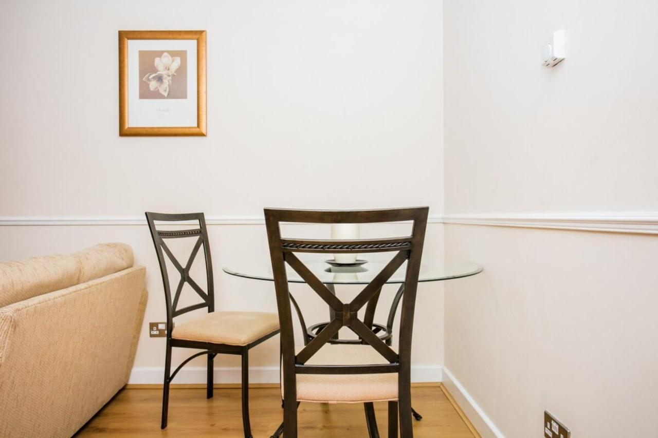 1 Bedroom On The Riverbank Near St Paul's Apartamento Londres