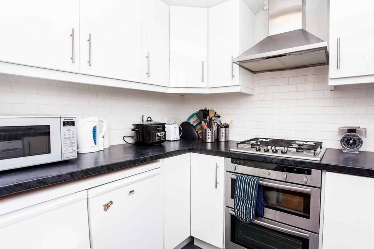Apartment Charming Peaceful 2 Bedroom With Parking And Garden *