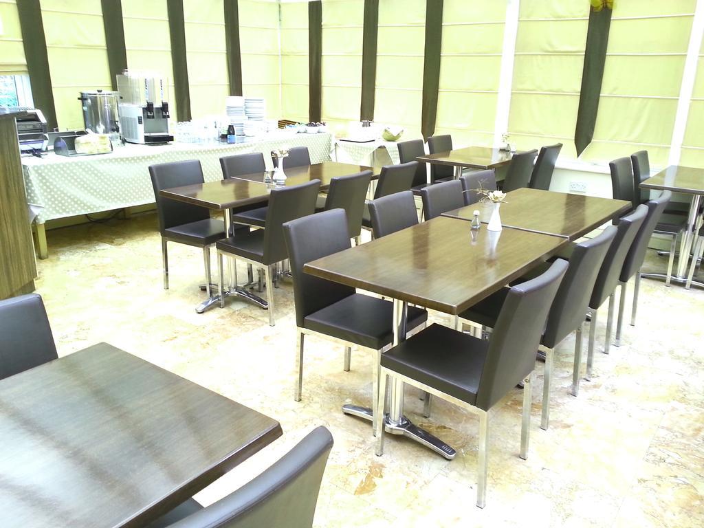 Corner House 3* London
