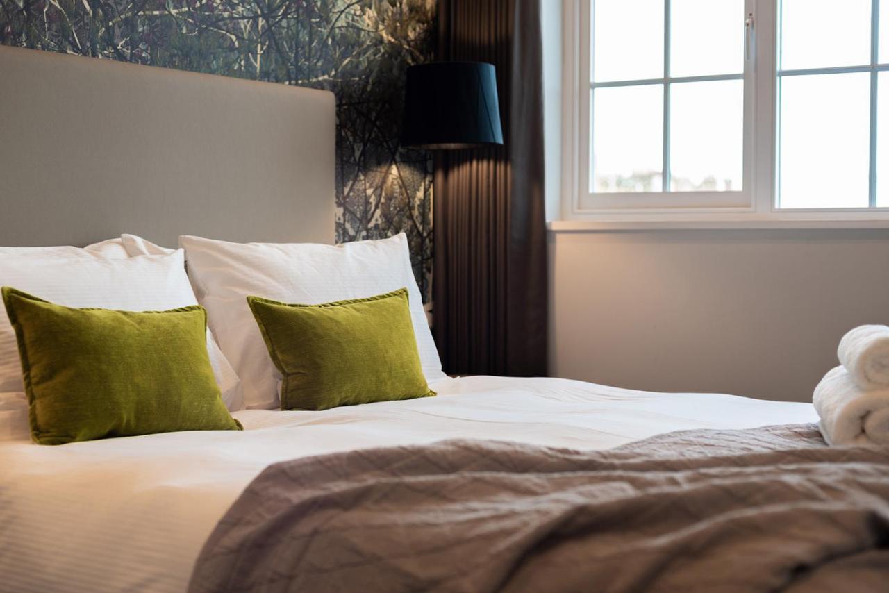 Mirabilis - Bayham Place Apartment