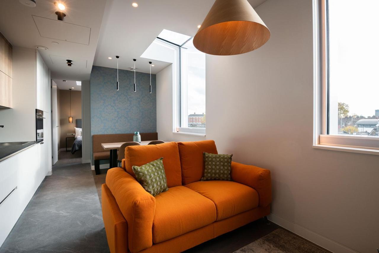 Apartment Mirabilis - Bayham Place London