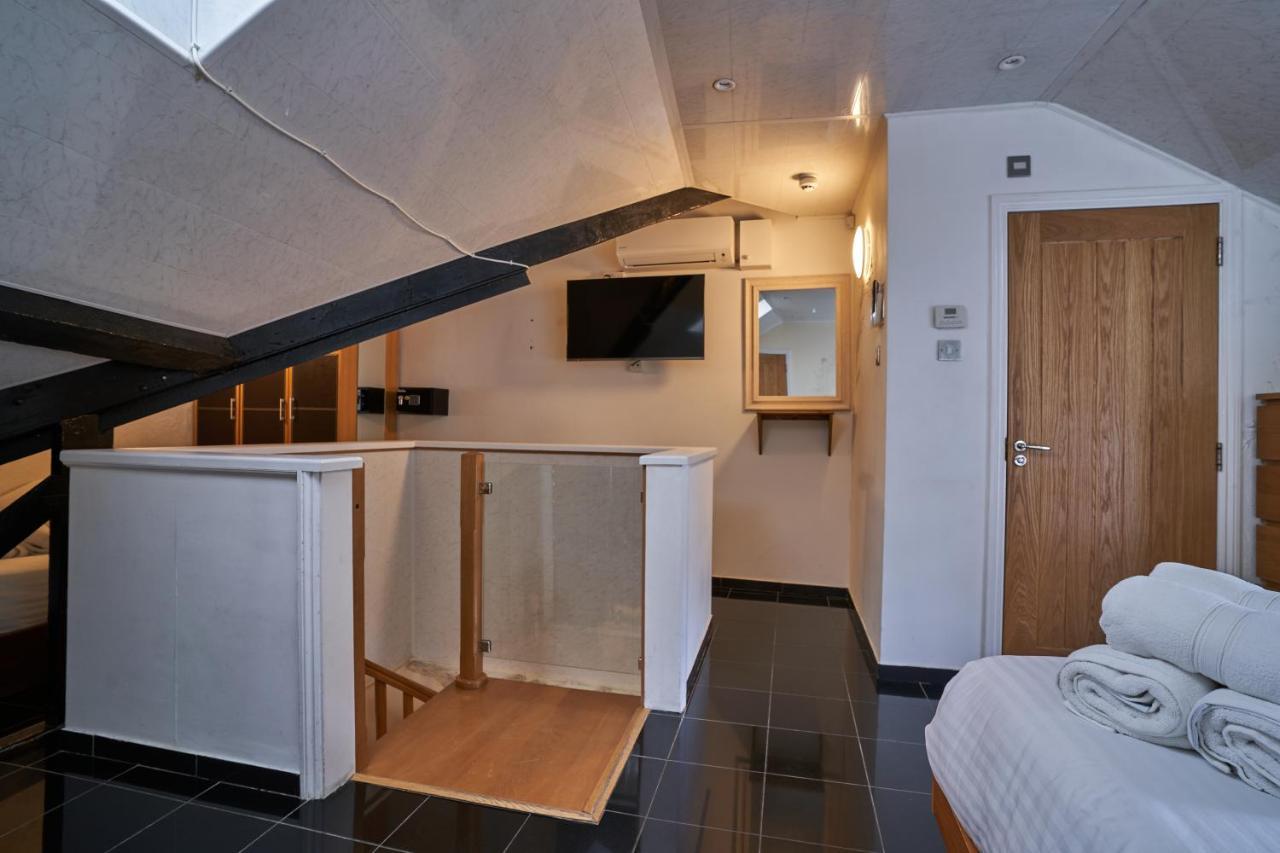 Savoy Apartment