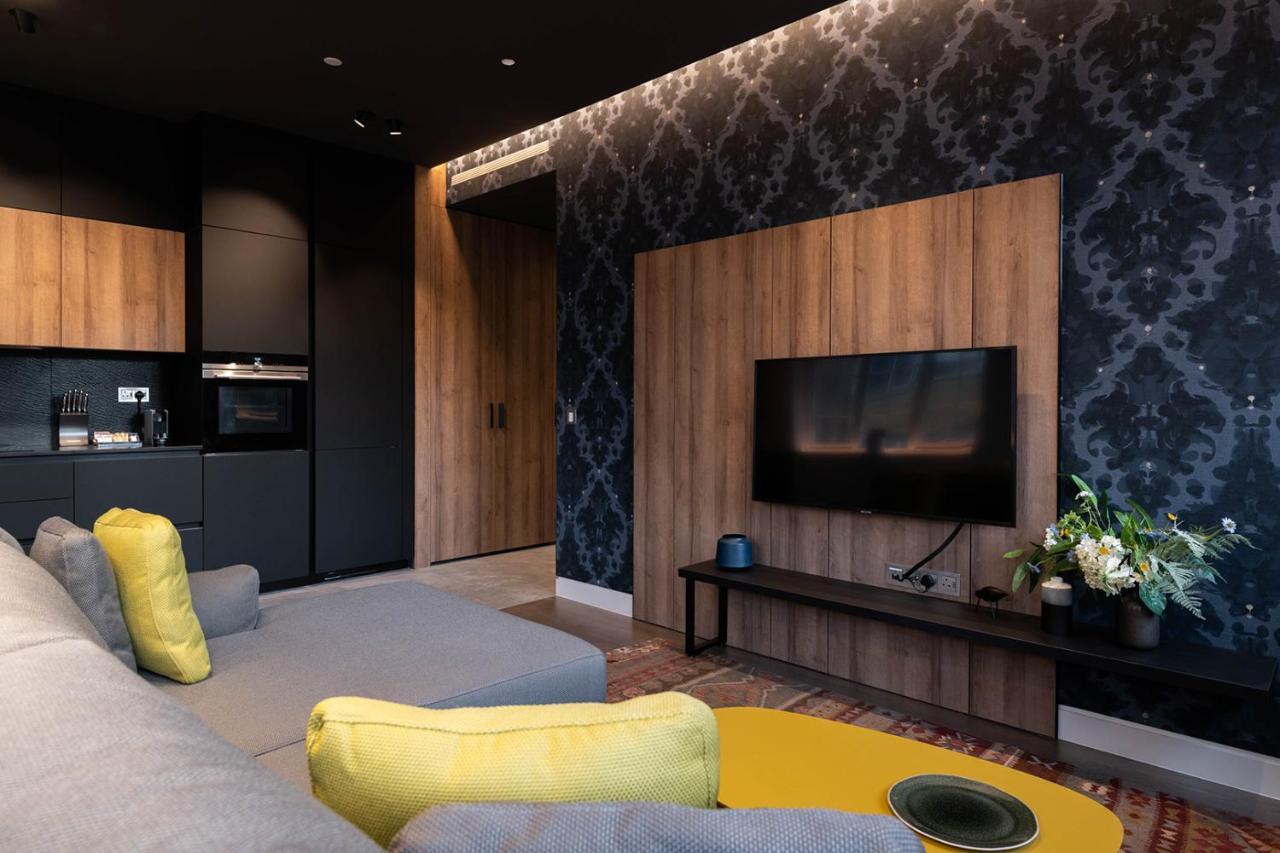 Mirabilis - Bayham Place Apartment London