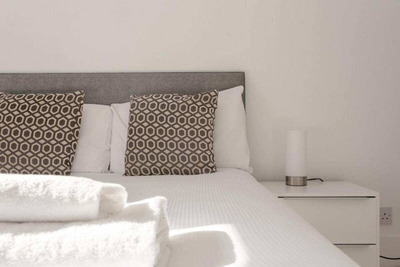 Modern 2 Bedroom In Morden