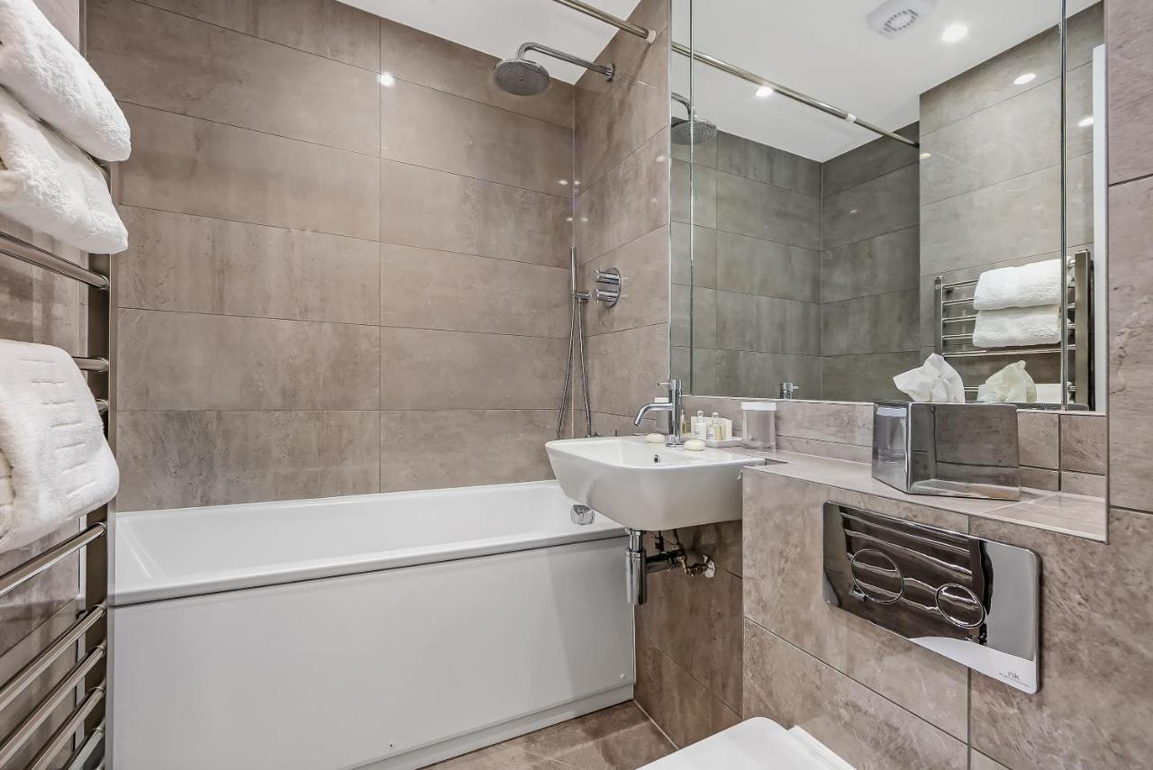 10 Curzon Street By Mansley London