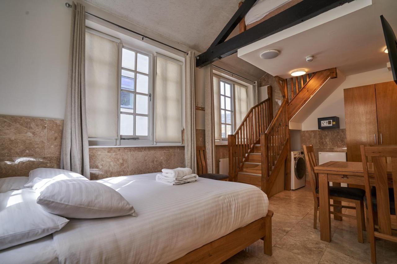 Apartment Savoy *