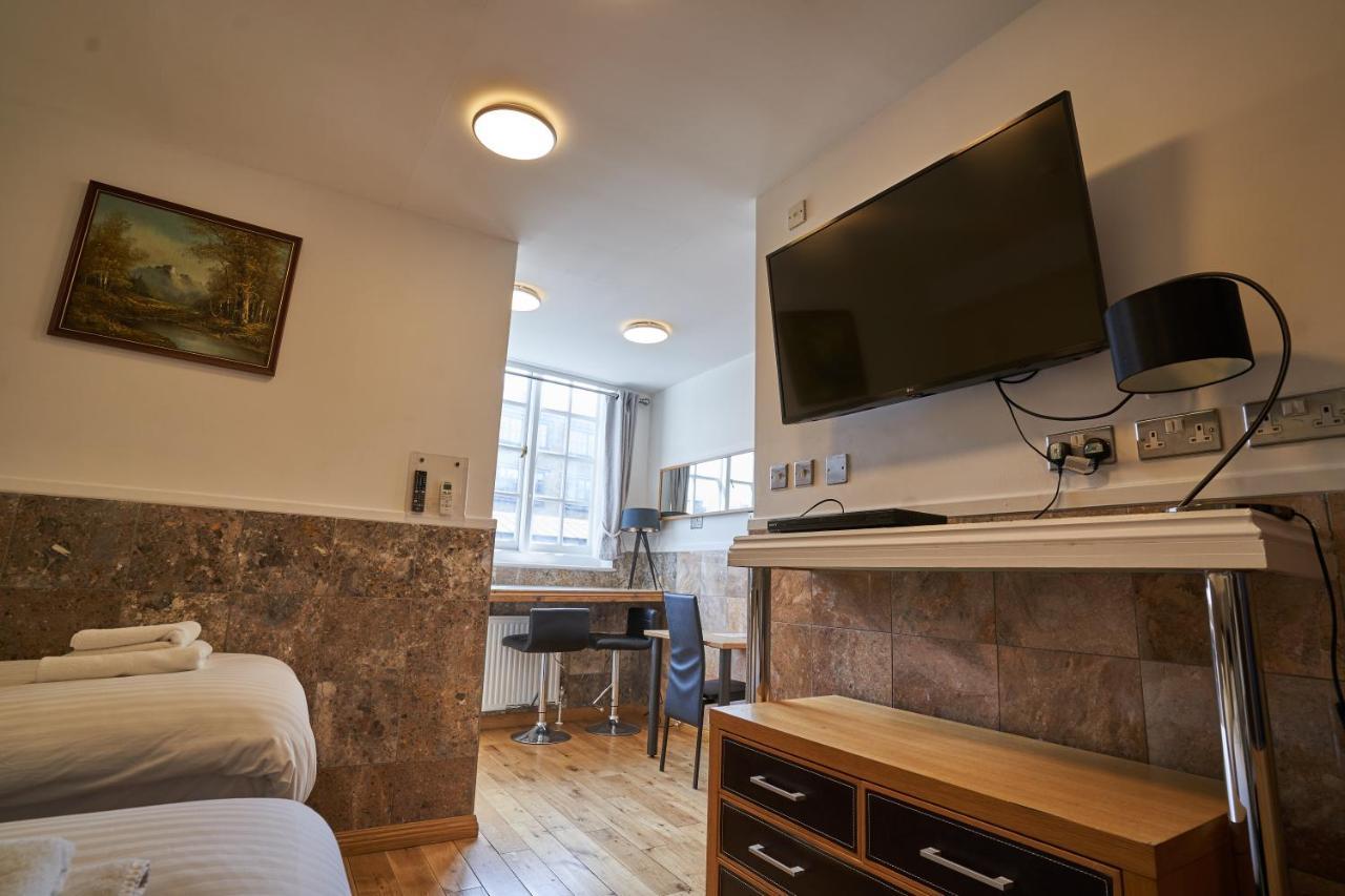 Savoy Apartment London