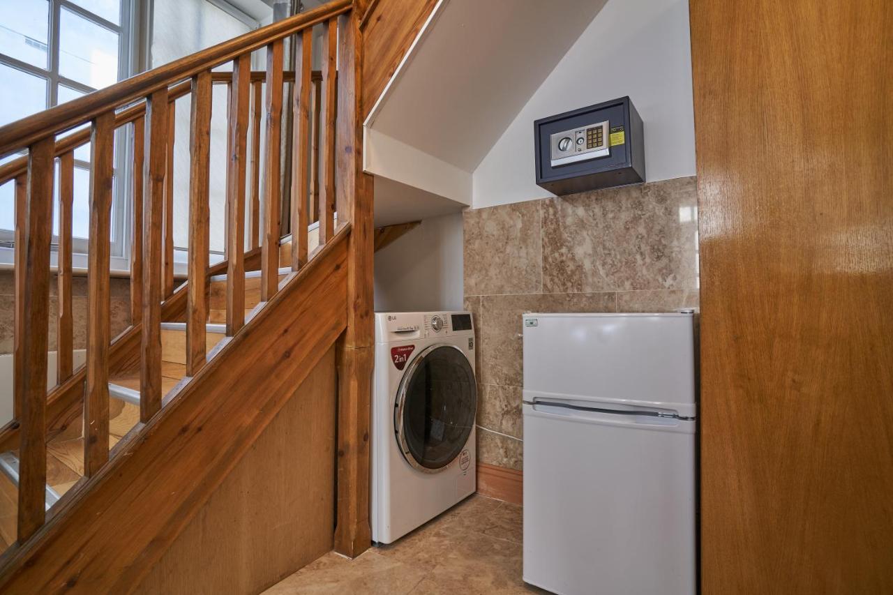 Savoy Apartment London