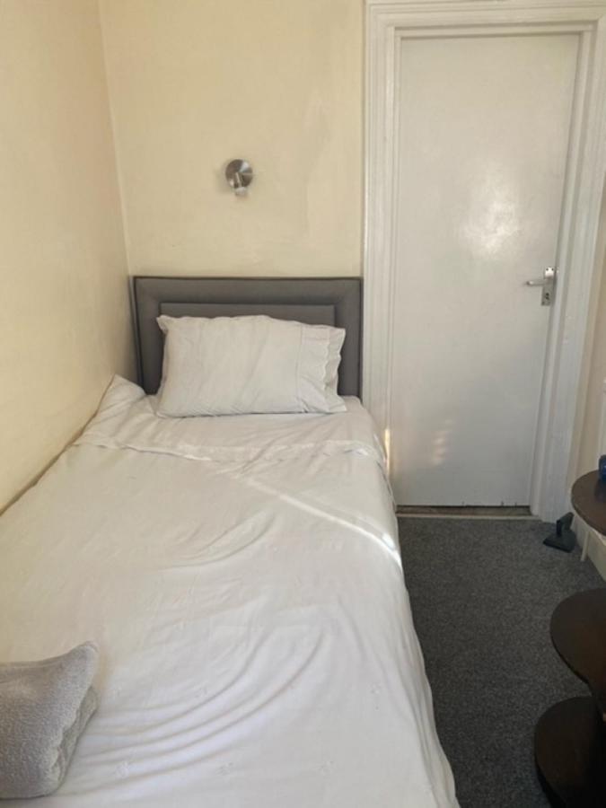 Guest house The Aran London