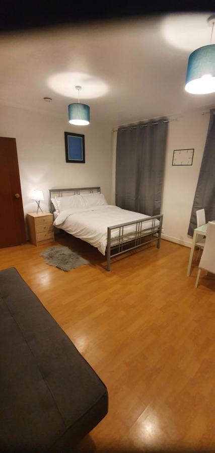 Apartment 8 Sandringham Court *