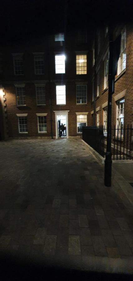 Apartment 8 Sandringham Court