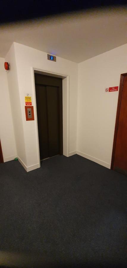 Apartment 8 Sandringham Court London