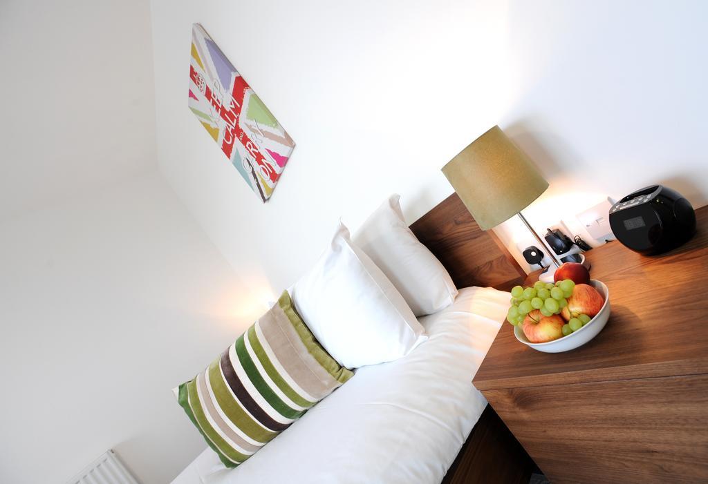 Apartment Apple Apartments Limehouse Basin London