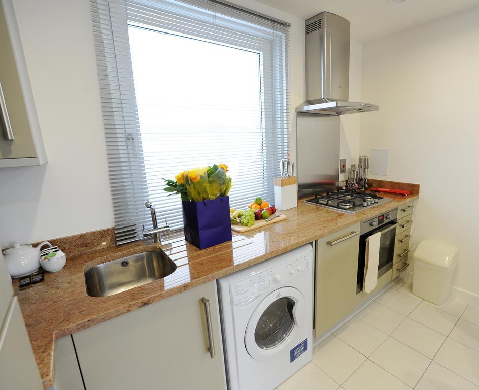 Apartment Apple Apartments Limehouse Basin London