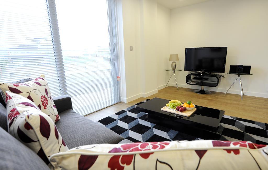 Apartment Apple Apartments Limehouse Basin London