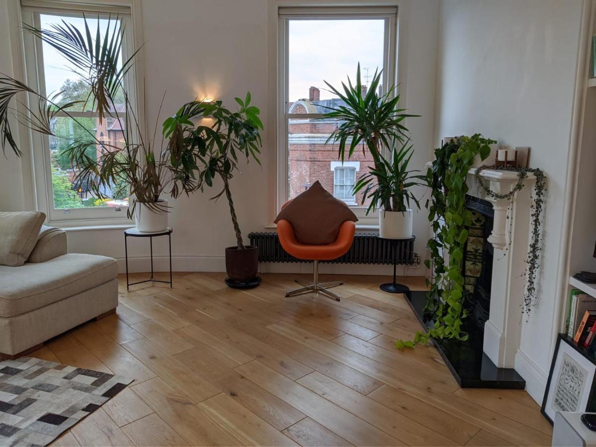 Modern In Hampstead For 4 Apartment *