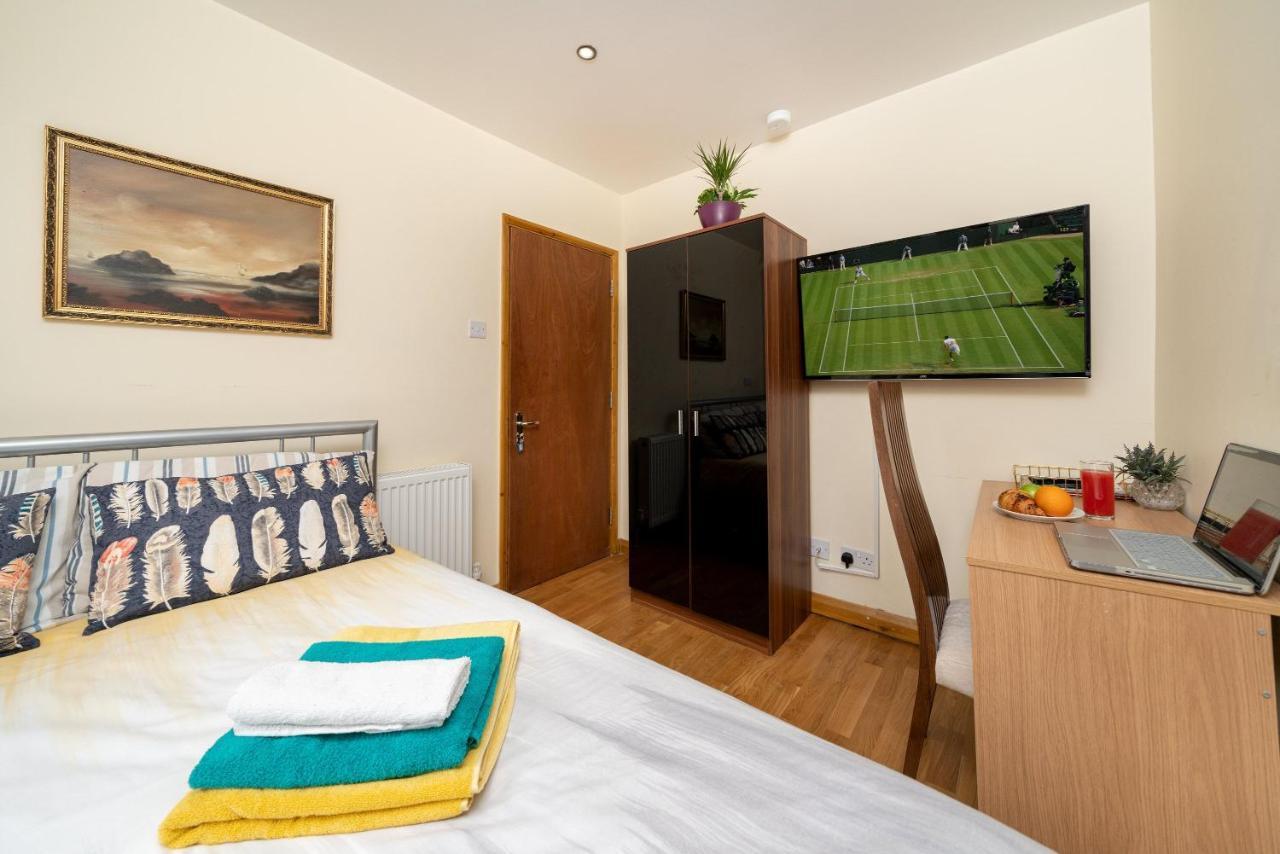 F5 Private Double Apartment *